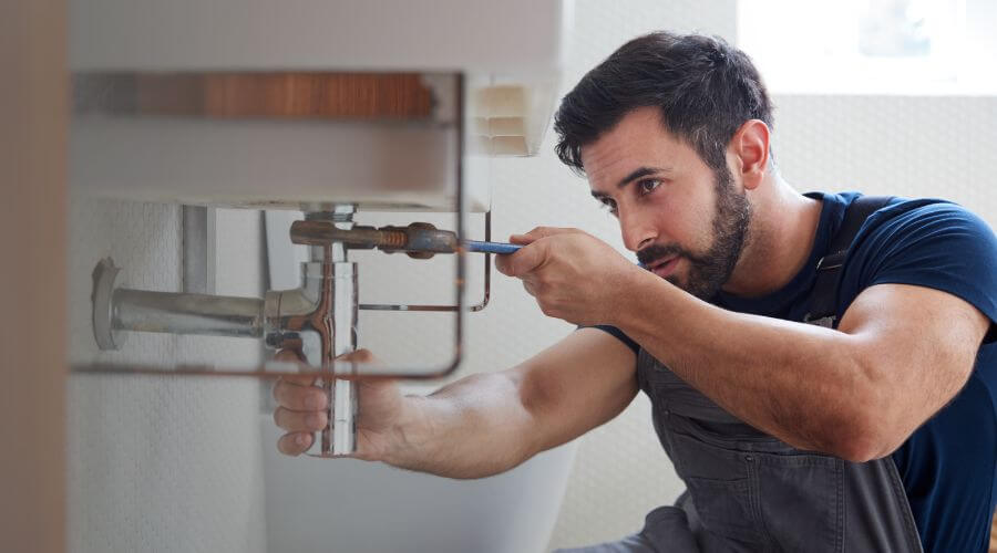 Water heater thermostat replacement in Valentine, AZ
